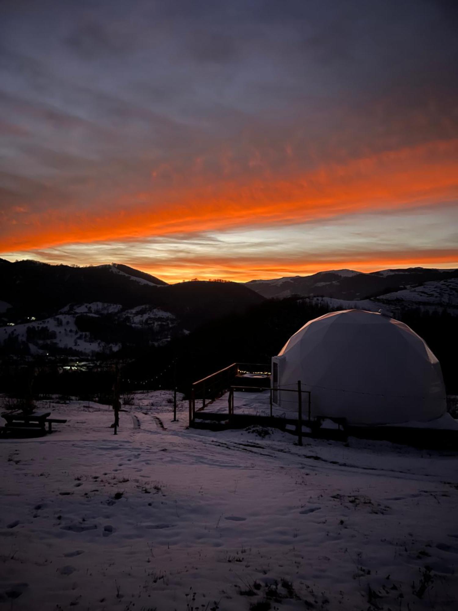Hotel Starry Dome - Manta'S Retreat Glamping Cornereva Extérieur photo